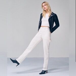 Abercrombie & Fitch Ultra High Rise ‘90s Straight Curve Love Carpenter Jean